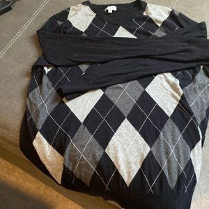 Woman’s 2XB Argyle sweater. Excellent condition